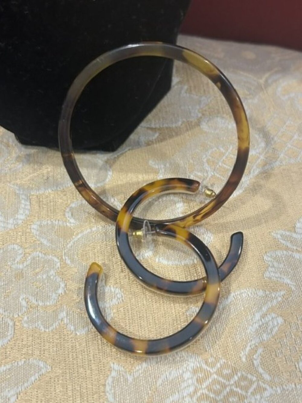 LUCITE Brown Amber Tortoise Shell Bangle Bracelet/Hoop Earrings SET